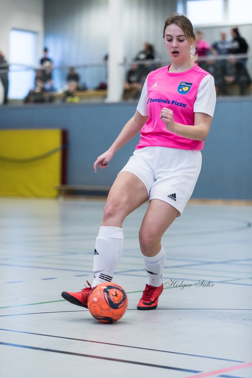 Bild 410 - F Loewinnen Hallen Cup